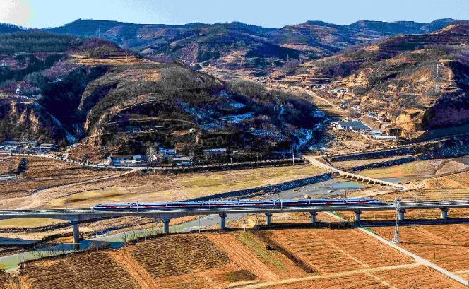 攻克黄土高原施工瓶颈！ 中铁六局实现多项技术突破